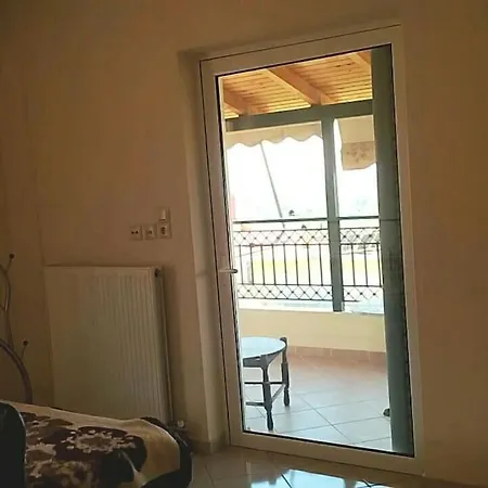 Βίλα μεζονέτα 5 υπνοδωμάτια, πλήρως εξοπλισμένη και με φορτιστή ηλεκτρικού αυτοκινήτου *