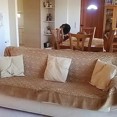 Μεζονέτα 5 υπνοδωμάτια, πλήρως εξοπλισμένη και με φορτιστή ηλεκτρικού αυτοκινήτου Villa Arfara