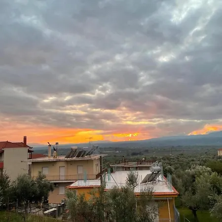 Μεζονέτα 5 υπνοδωμάτια, πλήρως εξοπλισμένη και με φορτιστή ηλεκτρικού αυτοκινήτου * Arfara