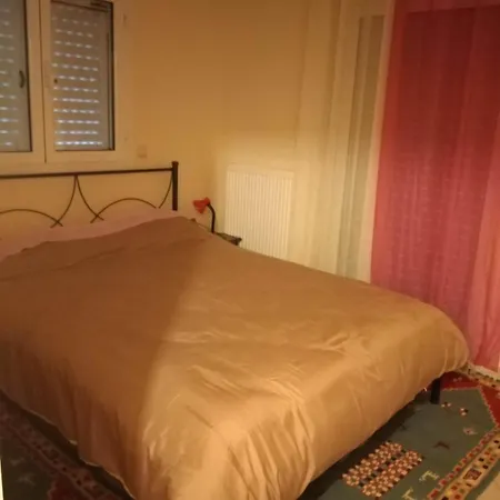 Μεζονέτα 5 υπνοδωμάτια, πλήρως εξοπλισμένη και με φορτιστή ηλεκτρικού αυτοκινήτου Villa