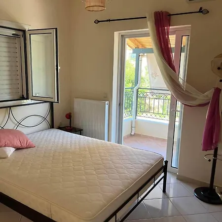 Μεζονέτα 5 Υπνοδωμάτια, Πλήρως Εξοπλισμένη Και Με Φορτιστή Ηλεκτρικού Αυτοκινήτου Arfara