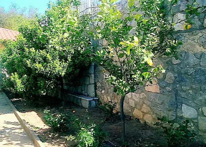 Μεζονέτα 5 Υπνοδωμάτια, Πλήρως Εξοπλισμένη Και Με Φορτιστή Ηλεκτρικού Αυτοκινήτου *