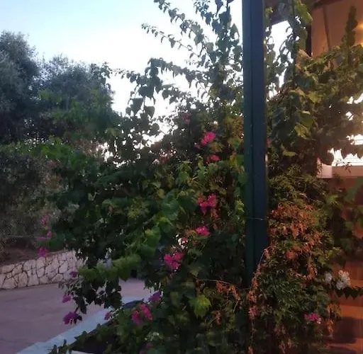 Μεζονέτα 5 Υπνοδωμάτια, Πλήρως Εξοπλισμένη Και Με Φορτιστή Ηλεκτρικού Αυτοκινήτου Villa *