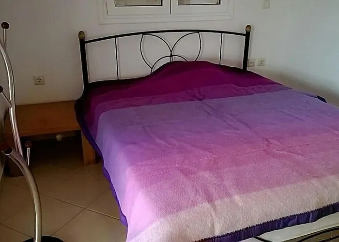 Μεζονέτα 5 Υπνοδωμάτια, Πλήρως Εξοπλισμένη Και Με Φορτιστή Ηλεκτρικού Αυτοκινήτου *