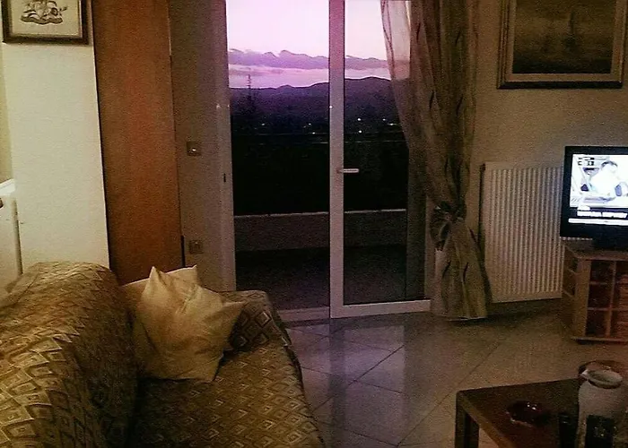 Μεζονέτα 5 Υπνοδωμάτια, Πλήρως Εξοπλισμένη Και Με Φορτιστή Ηλεκτρικού Αυτοκινήτου Villa *